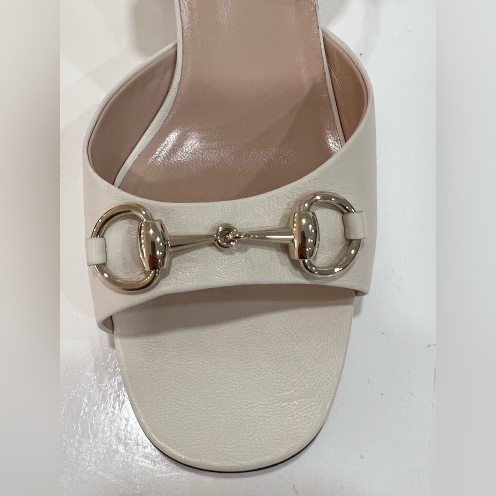 GUCCI
Lady Horsebit 75 leather sandals - Picture 5 of 10